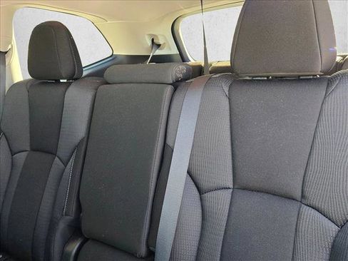 Used 2021 Subaru Ascent Premium w/ Convenience Package image 20