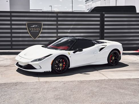 Used 2022 Ferrari F8 Tributo RWD image 6