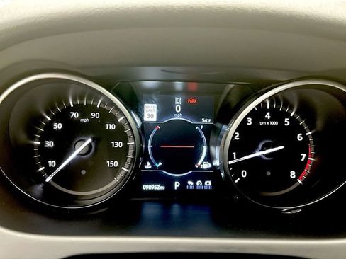 Used 2017 Land Rover Discovery Sport HSE image 15