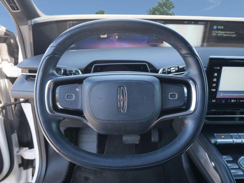 Used 2024 Lincoln Nautilus Reserve w/ Jet Appearance Package (87T) image 10