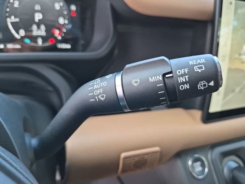 Certified 2025 Land Rover Defender 130 V8 AWD/4WD image 28