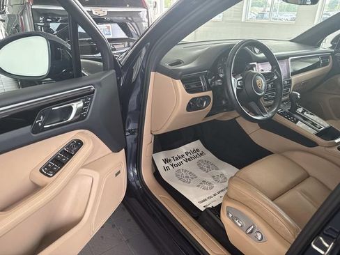 Used 2022 Porsche Macan AWD/4WD image 46