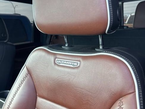 Used 2024 GMC Sierra 2500 Denali Ultimate image 10