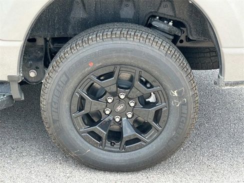 New 2025 Ford F150 Lightning XLT image 14