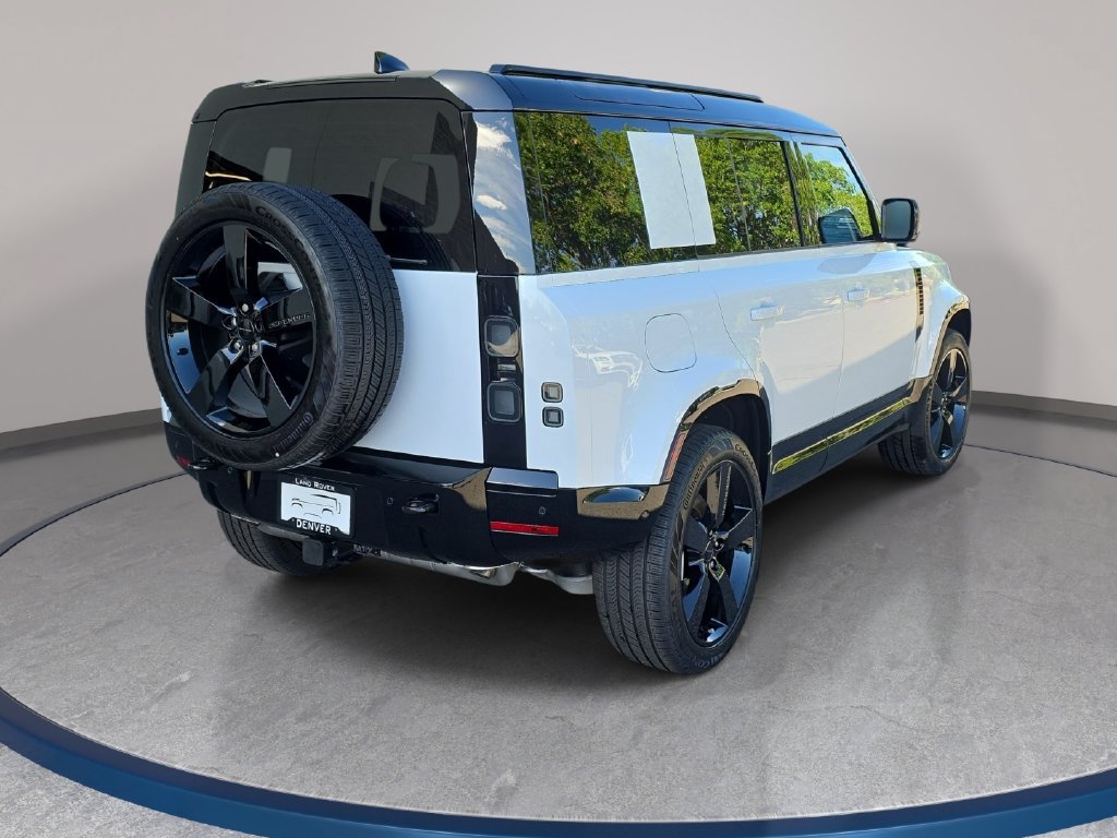 New 2026 Land Rover Defender 110 X-Dynamic SE AWD/4WD image 5
