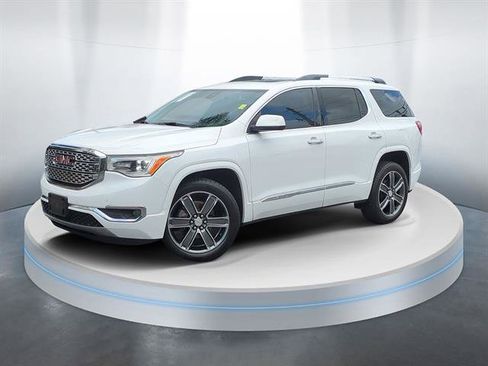 Used 2019 GMC Acadia Denali image 7