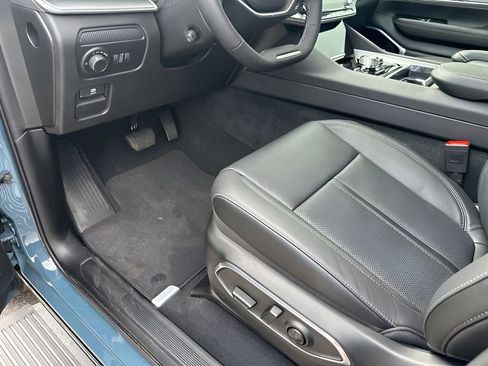 New 2026 Jeep Grand Wagoneer L Limited AWD/4WD image 30