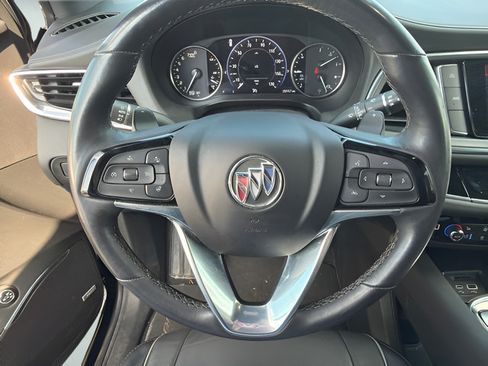 Used 2024 Buick Enclave Avenir AWD/4WD image 12