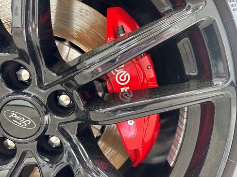 Used 2022 Ford Mustang Shelby GT500 w/ Technology Package image 13