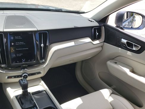 Used 2021 Volvo XC60 T5 Inscription w/ Advanced Package FWD image 21