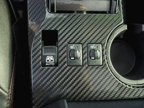 Certified 2024 Toyota 4Runner TRD Off-Road Premium w/ Moonroof Package AWD/4WD image 21