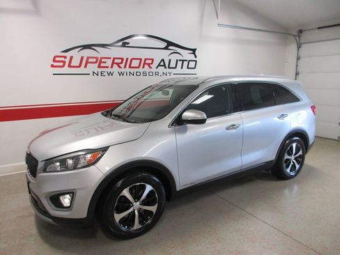 Used 2017 Kia Sorento EX AWD/4WD image 1