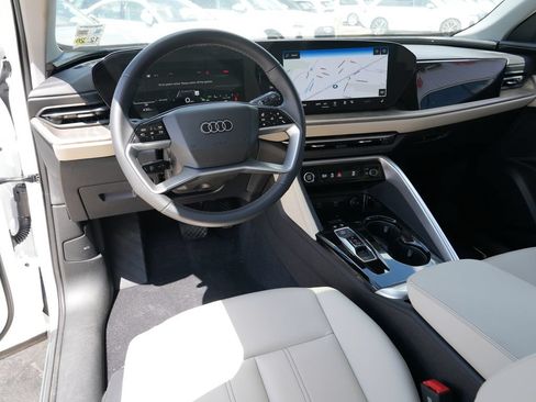 Used 2025 Audi Q5 Premium Plus w/ Premium Plus AWD/4WD image 25