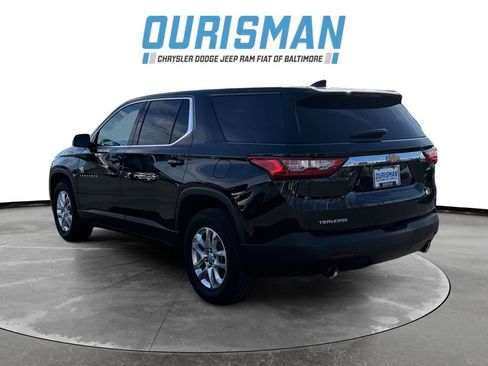 Used 2021 Chevrolet Traverse LS image 4