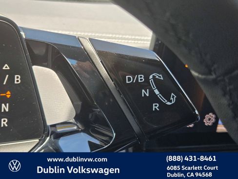 Used 2023 Volkswagen ID.4 Pro S RWD image 21