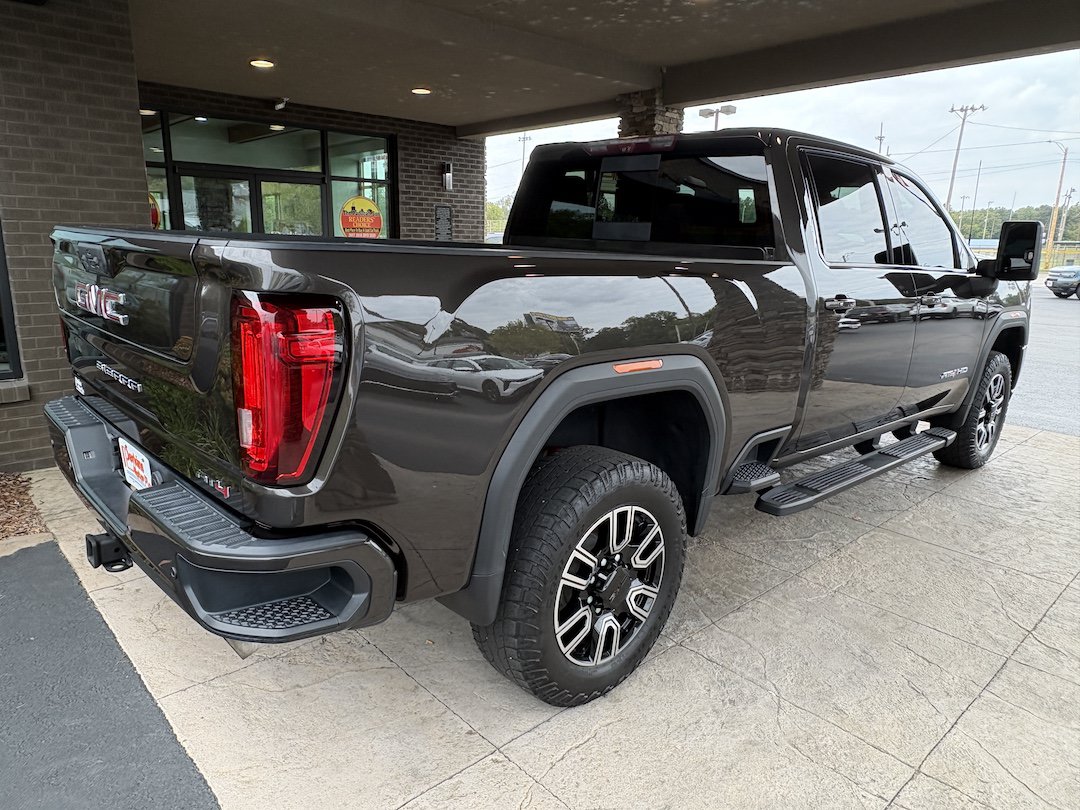 Used 2020 GMC Sierra 2500 AT4 w/ AT4 Premium Package AWD/4WD image 6