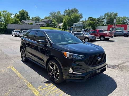 Used 2019 Ford Edge ST w/ Equipment Group 401A AWD/4WD image 3