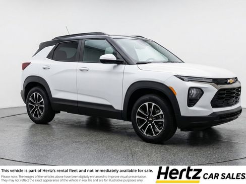 Used 2025 Chevrolet TrailBlazer LT image 1