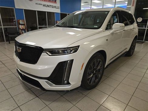 Used 2020 Cadillac XT6 Premium Luxury image 4