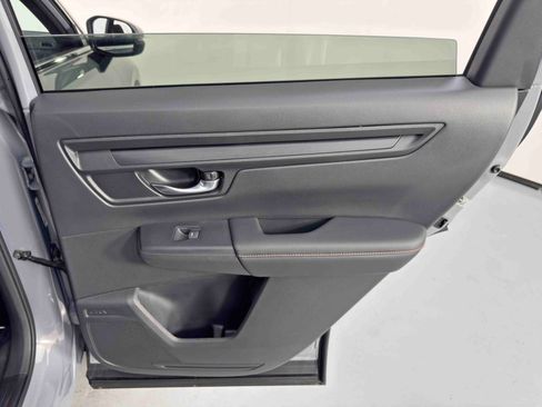 Used 2024 Honda CR-V Sport image 40