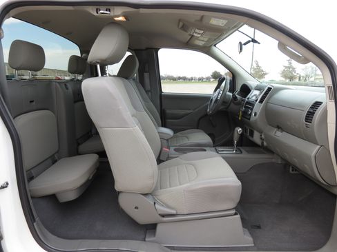 Used 2018 Nissan Frontier S w/ Work Truck Package image 31