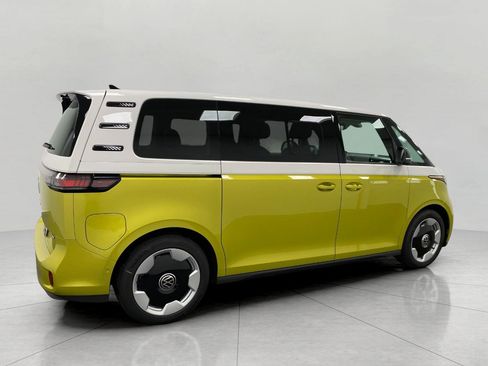 New 2025 Volkswagen ID. Buzz Pro S Plus image 2