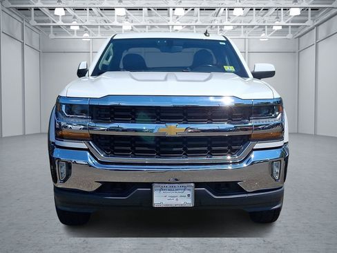 Used 2018 Chevrolet Silverado 1500 LT w/ All Star Edition AWD/4WD image 2