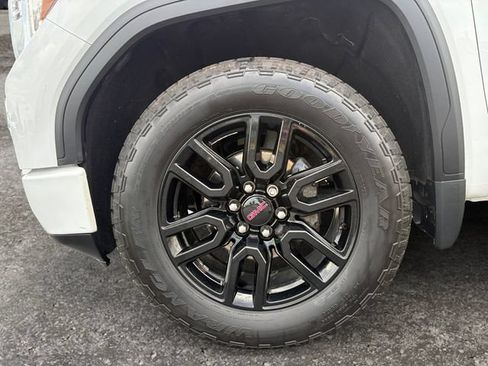 Used 2021 GMC Sierra 1500 Elevation w/ Preferred Package AWD/4WD image 14