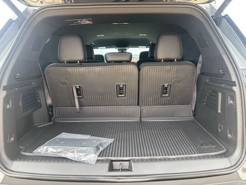 New 2026 Chevrolet Traverse LT w/ Enhanced Driving Package image 10