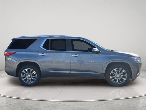 Used 2018 Chevrolet Traverse Premier w/ Driver Confidence II Package image 14