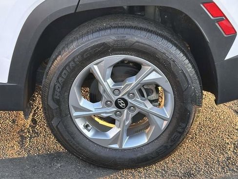 Used 2023 Hyundai Tucson SEL image 14