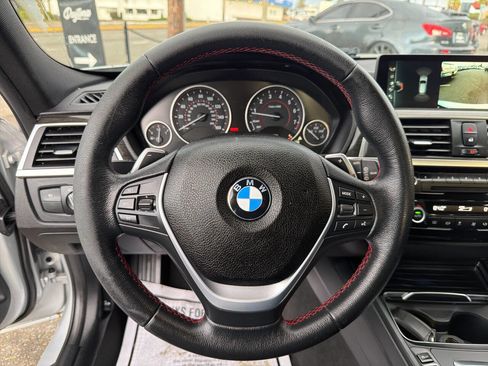 Used 2017 BMW 330i xDrive Wagon image 30