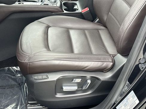 Certified 2023 MAZDA CX-5 Signature image 26