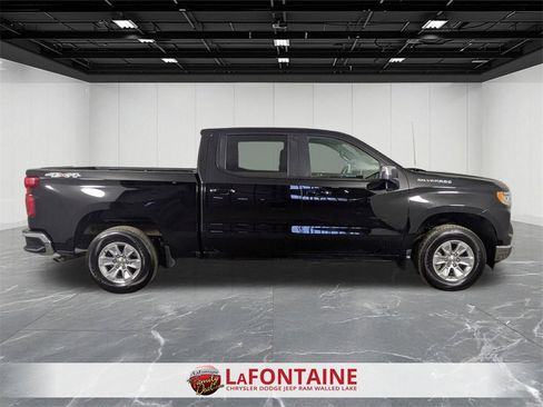 Used 2025 Chevrolet Silverado 1500 LT image 6