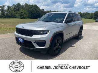 Used 2024 Jeep Grand Cherokee Limited w/ Black Appearance Package RWD video 1