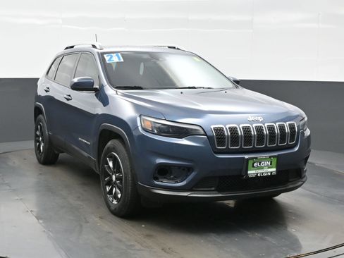 Used 2021 Jeep Cherokee Latitude AWD/4WD image 11