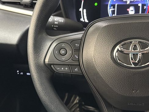Used 2026 Toyota Corolla LE FWD image 29