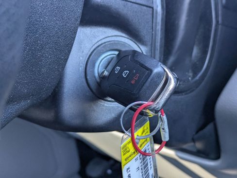 Certified 2021 Ford F250 XLT w/ XLT Premium Package image 21