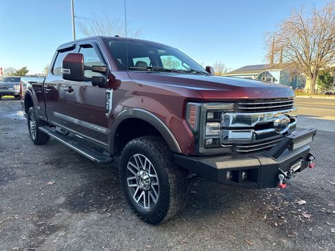 Used 2017 Ford F350 Lariat w/ Lariat Value Package image 7