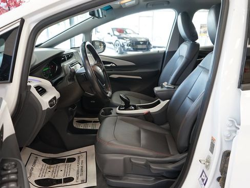 Used 2018 Chevrolet Bolt Premier w/ Driver Confidence II Package FWD image 25