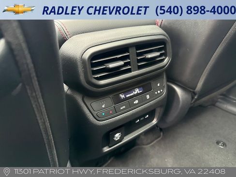 Used 2025 Honda Pilot Black Edition image 7