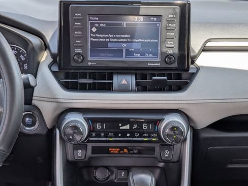 Used 2021 Toyota RAV4 XLE FWD image 19