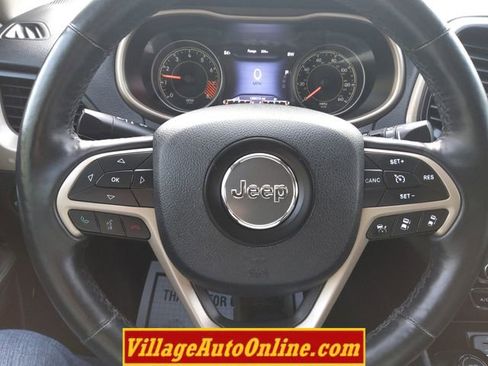 Used 2014 Jeep Cherokee Limited w/ Technology Group image 42