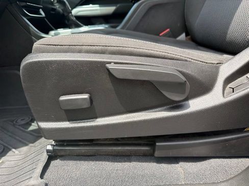 Used 2019 Chevrolet Colorado LT w/ LT Convenience Package AWD/4WD image 14