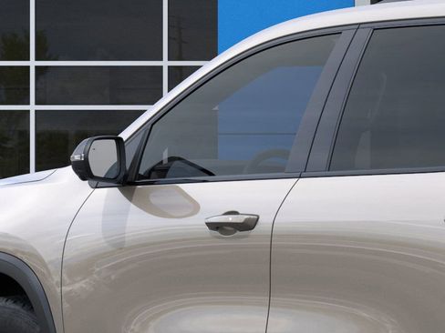 New 2026 GMC Acadia AT4 image 13