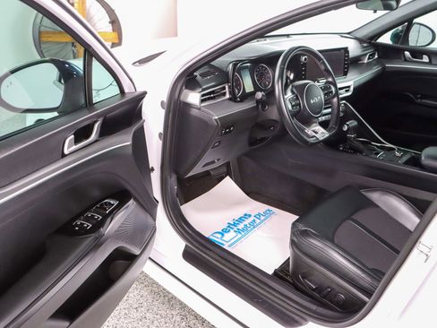 Used 2023 Kia K5 GT-Line w/ GT-Line Premium Package image 3
