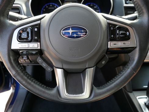 Used 2017 Subaru Outback 2.5i Touring AWD/4WD image 25