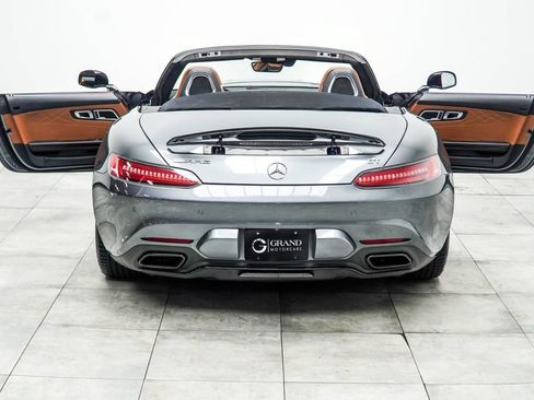 Used 2018 Mercedes-Benz AMG GT Roadster image 27