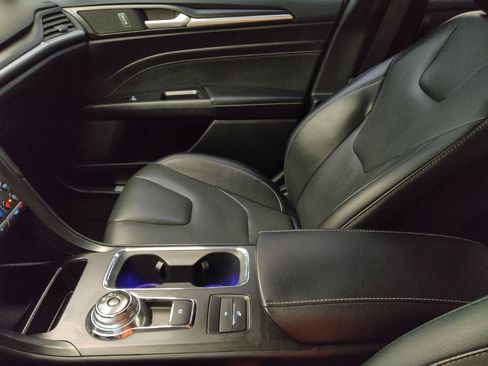 Used 2019 Ford Fusion Energi Titanium image 26