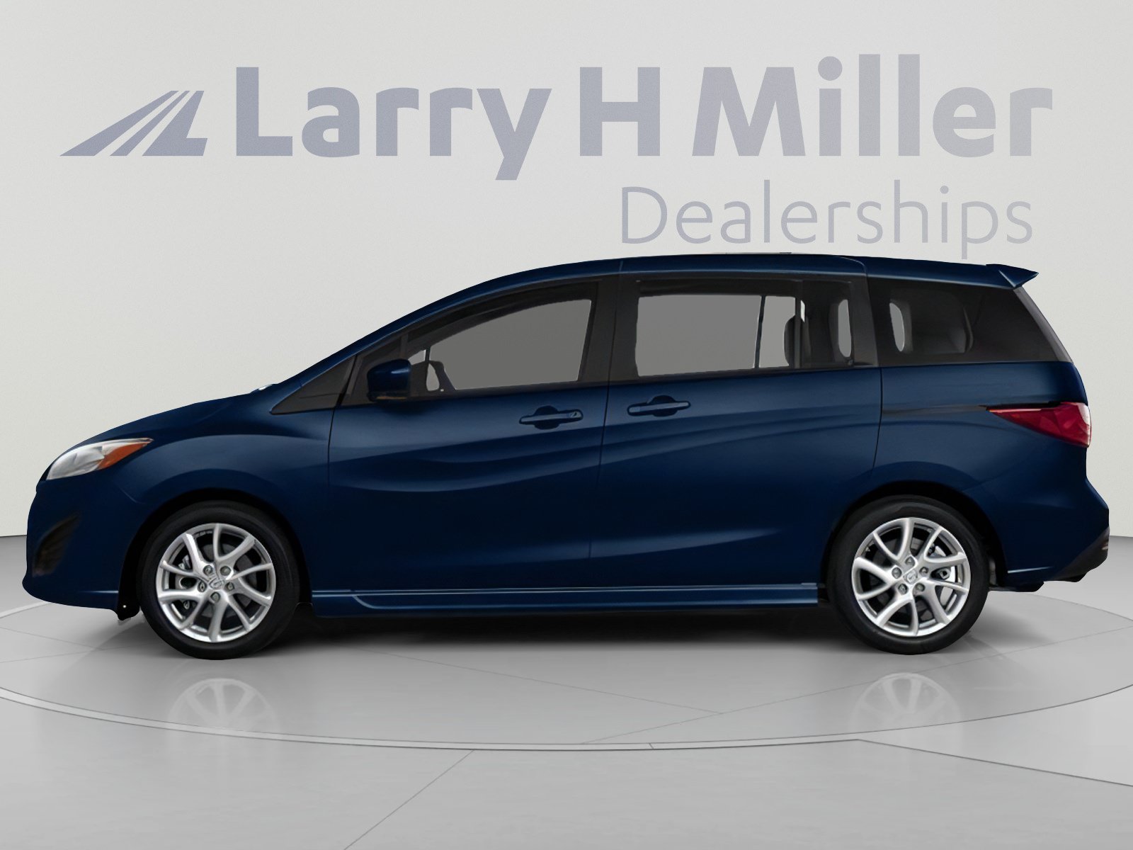 Used 2014 MAZDA MAZDA5 Sport FWD image 3